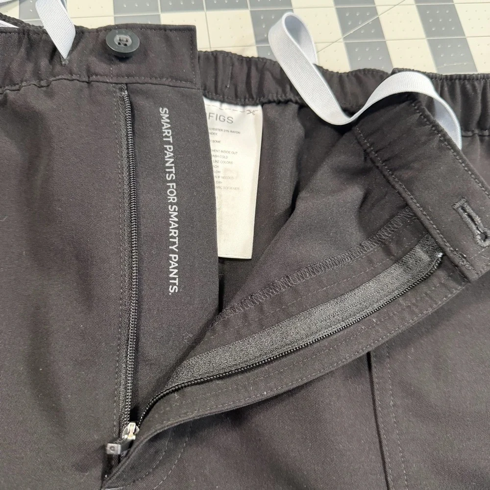 Figs Cairo Cargo Scrub Pants, 2XL Tall, Men’s, Black, Zip Fly